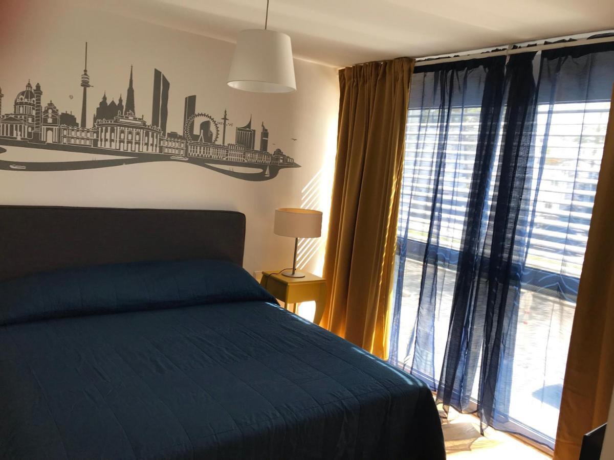 Yellow Flower Apartment With Pool - 5 Min To Lake Vienna Esterno foto